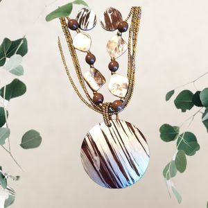 Brown Shell Necklace Set